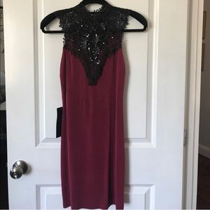 MUST GO❗️ Bebe Maroon and Lace Dress
